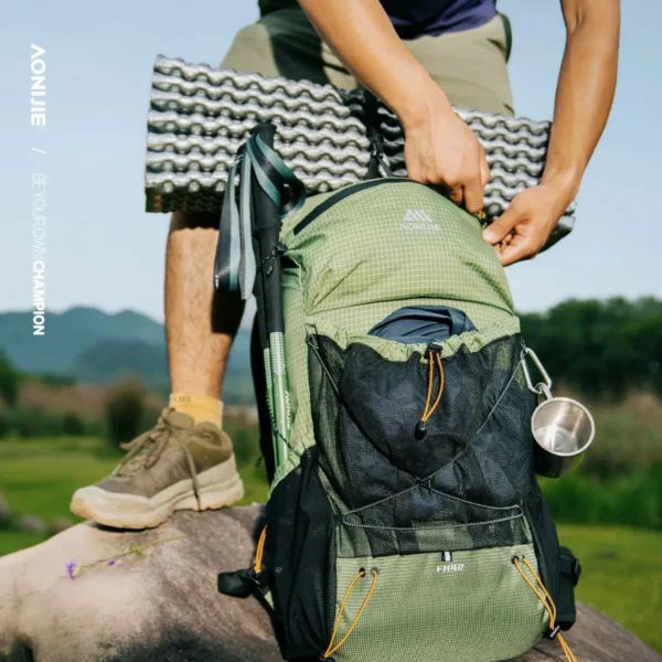 Sf8f28e8c0778471b80b8e4106eee7ce7K.webp AONIJIE FH2542 42L Waterproof Hiking Backpack